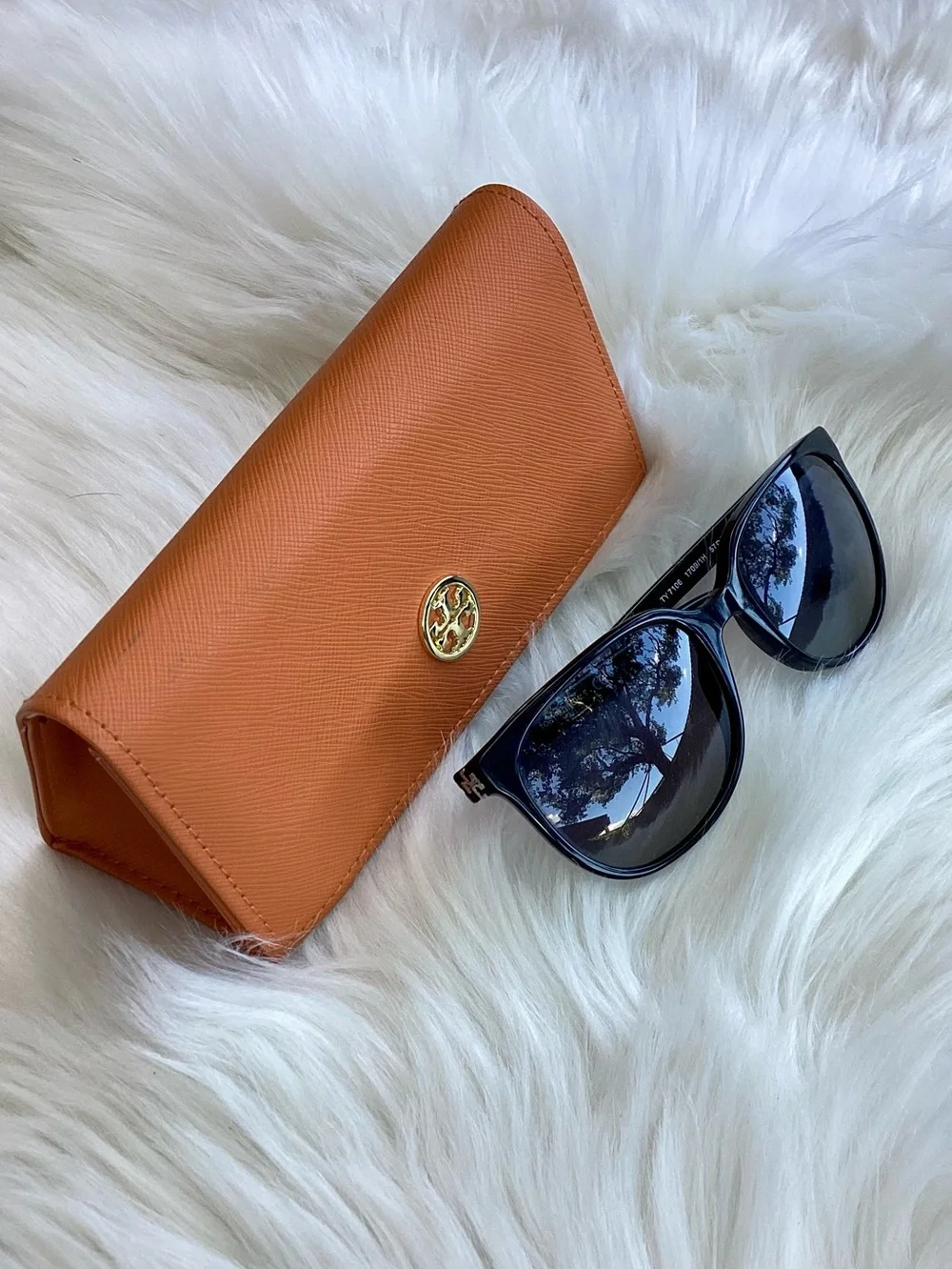 Tory Burch TY7106 Polarized Black Sunglasses w/Case Gradient Blue Lenses